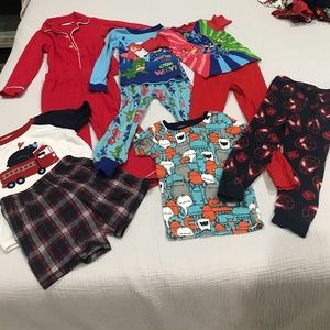 Boys 5T pajama 10 pcs bundle.